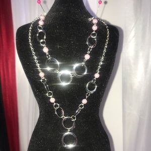 Set of collars including earrings, bracelet